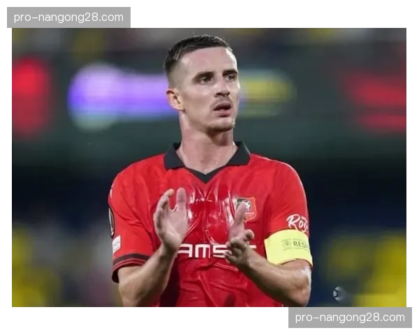 前瞻:状态火热的雷恩中场布里若能否延续进球势头? 前瞻:状态火热的雷恩中场布里若能否延续进球势头?